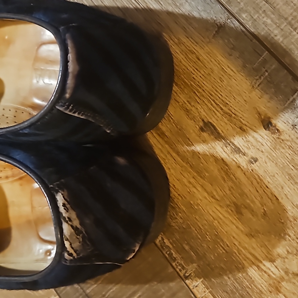 Shoes - Picture 3 of 5